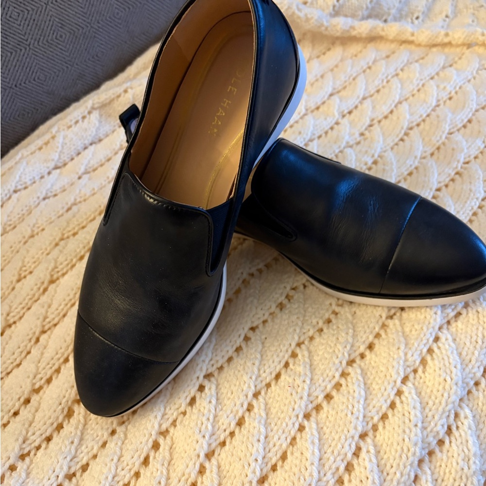 Cole Hahn Women’s Flats